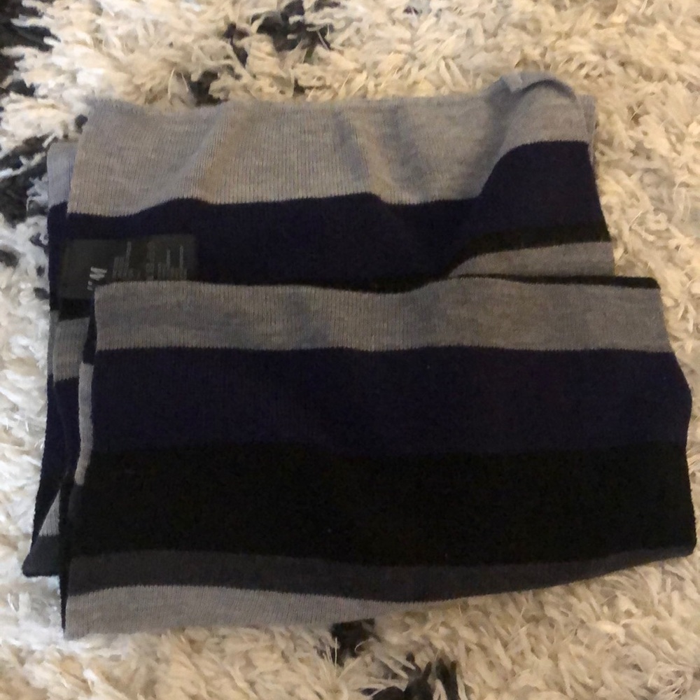 H&M scarf